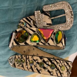 Rhinestone Crystals Filled Zebra Fur Pattern Western Belt Buckle 38” PreOwned